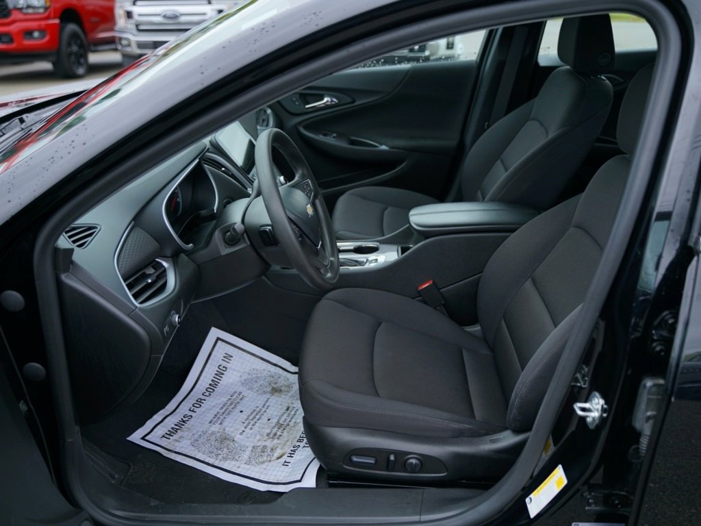 Used 2023 Chevrolet Malibu LT image 19