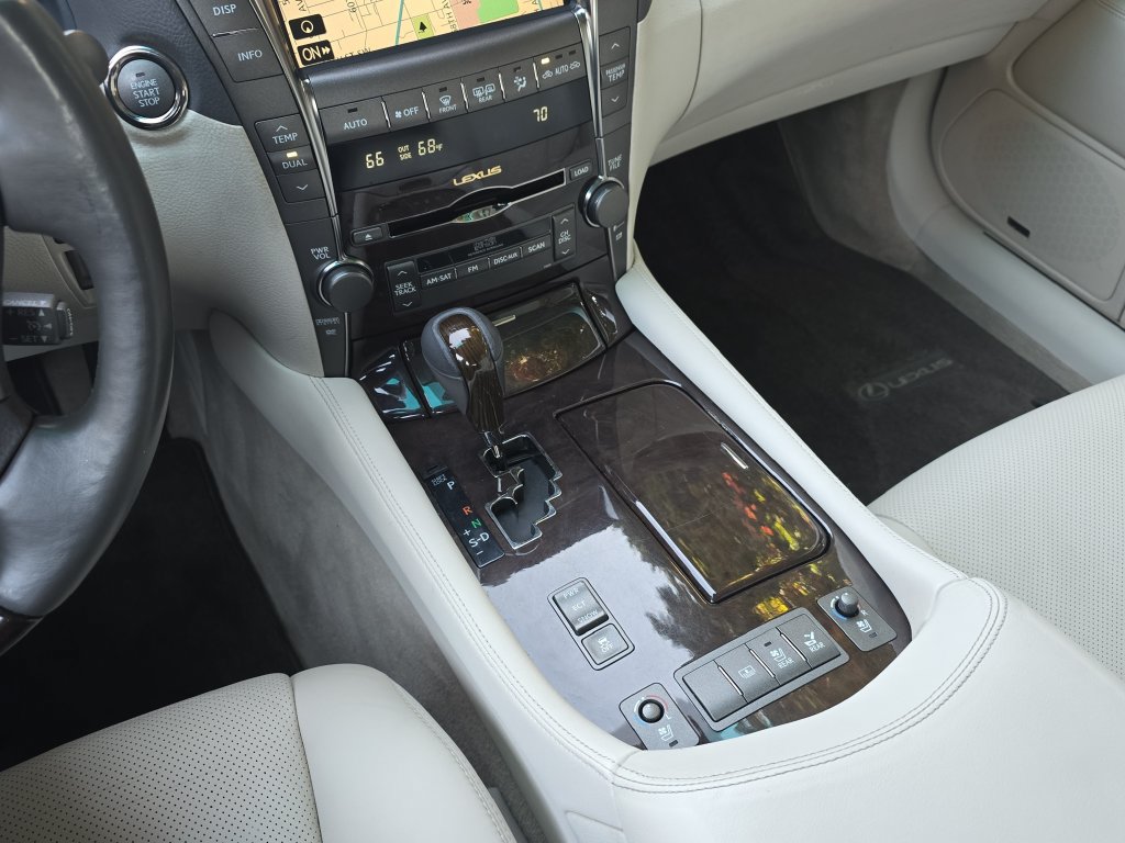 Used 2008 Lexus LS 460 RWD image 28
