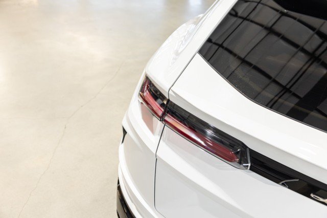 Used 2022 Lamborghini Urus AWD/4WD image 29