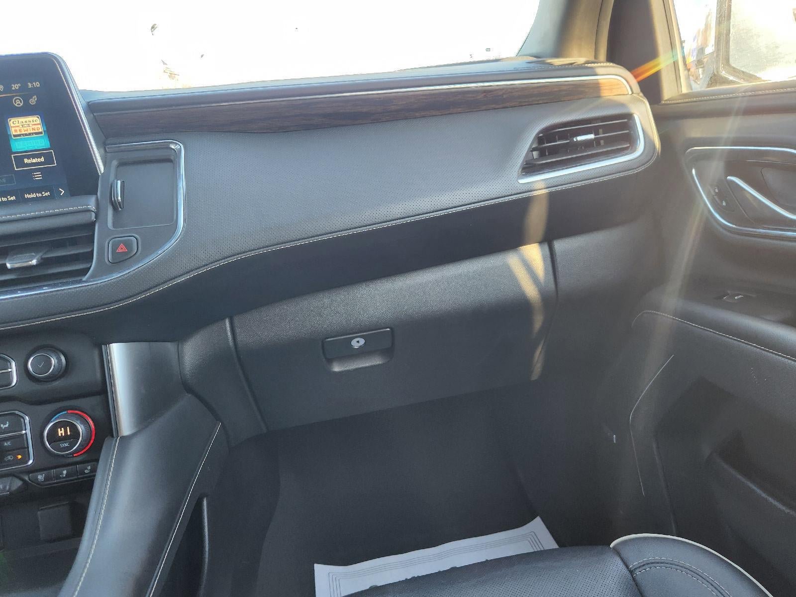 Used 2023 Chevrolet Suburban Premier image 19