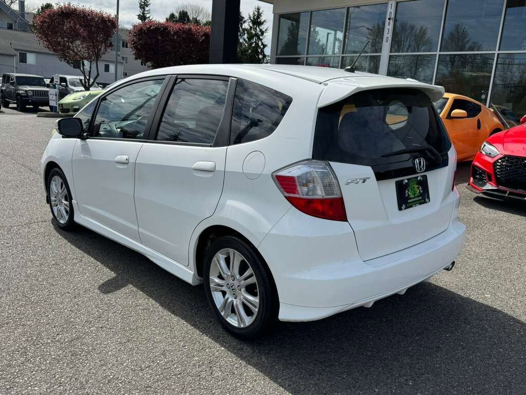 Used 2011 Honda Fit Sport image 9