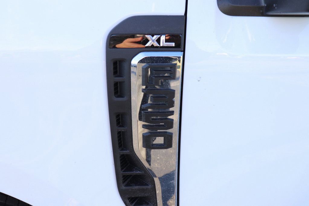 New 2026 Ford F350 XL w/ XL Chrome Package image 6