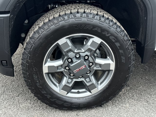 New 2026 GMC Sierra 2500 SLT w/ SLT Premium Package AWD/4WD image 18