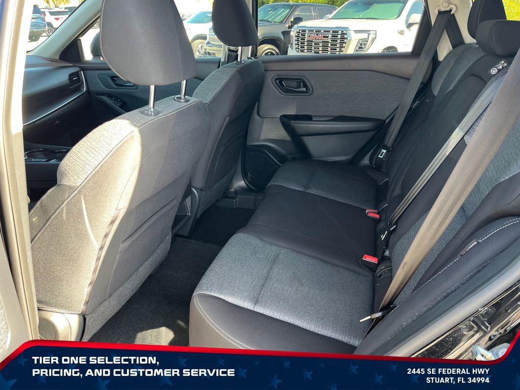 Used 2021 Nissan Rogue S FWD image 11