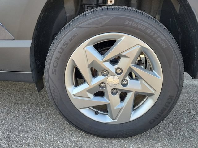 Used 2025 Hyundai Kona SE AWD/4WD image 7