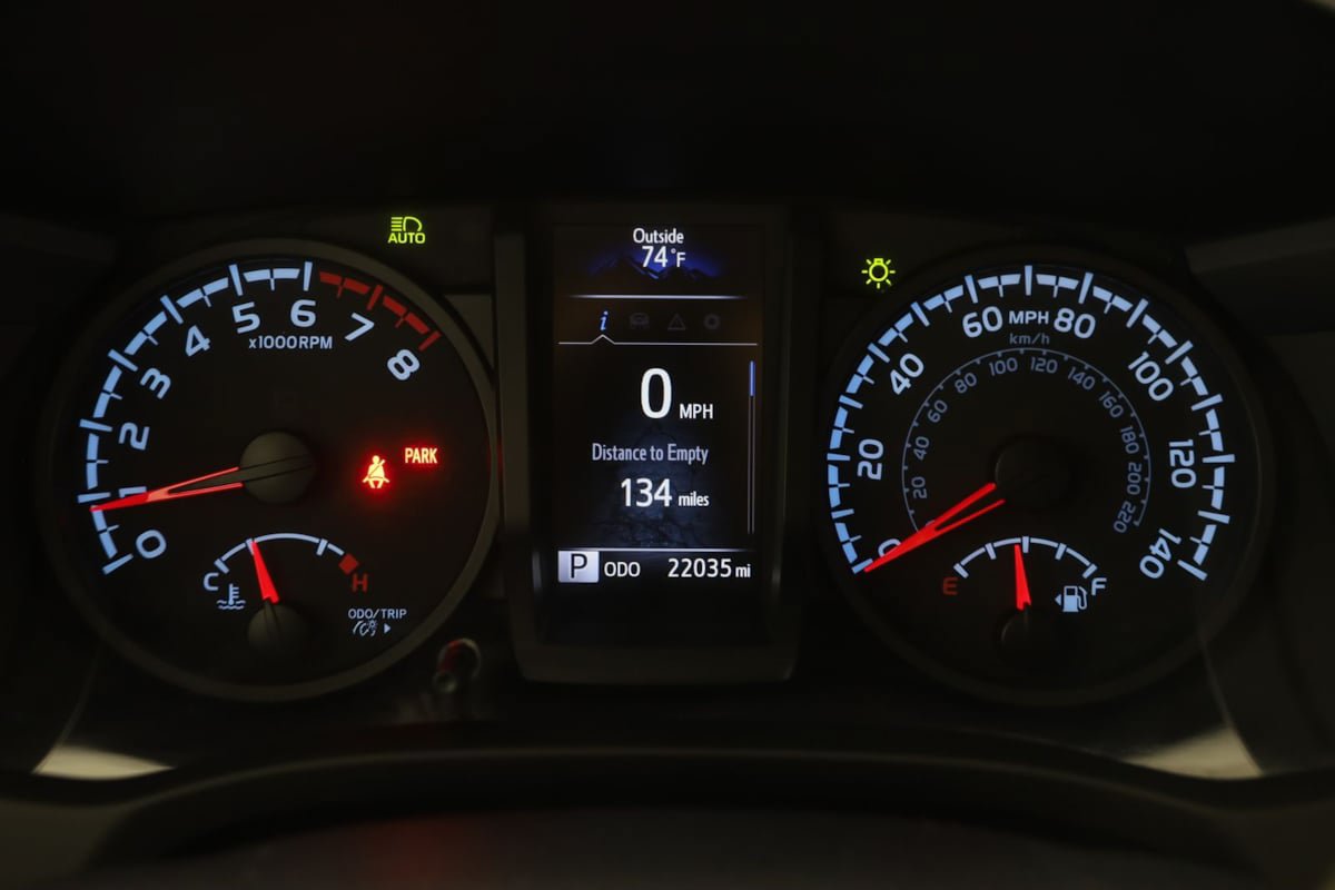 Used 2023 Toyota Tacoma SR AWD/4WD image 13