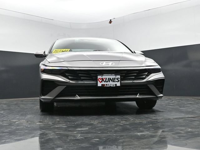 Used 2024 Hyundai Elantra SEL FWD image 58