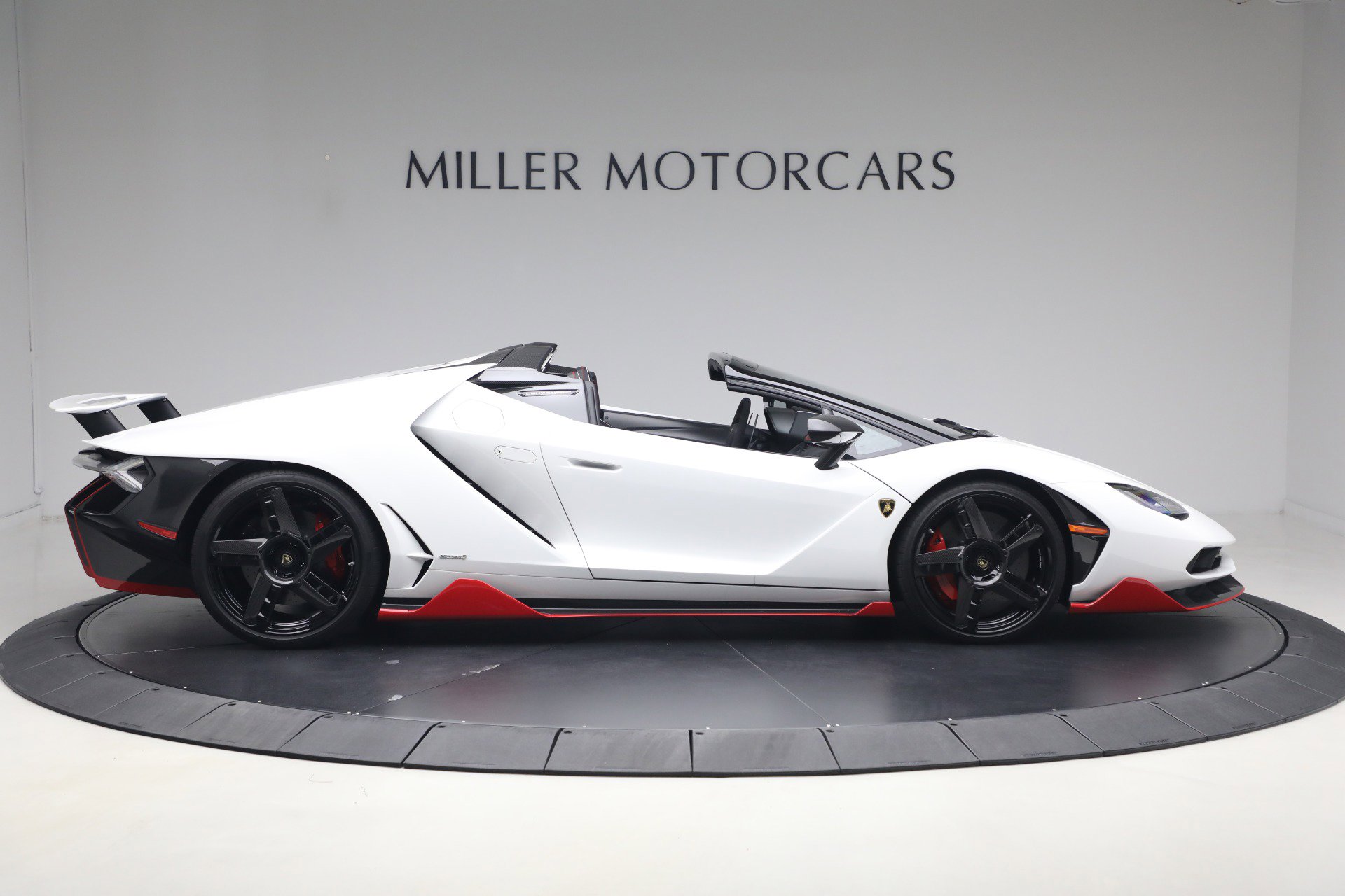 Used 2017 Lamborghini Centenario LP 770-4 AWD/4WD image 8