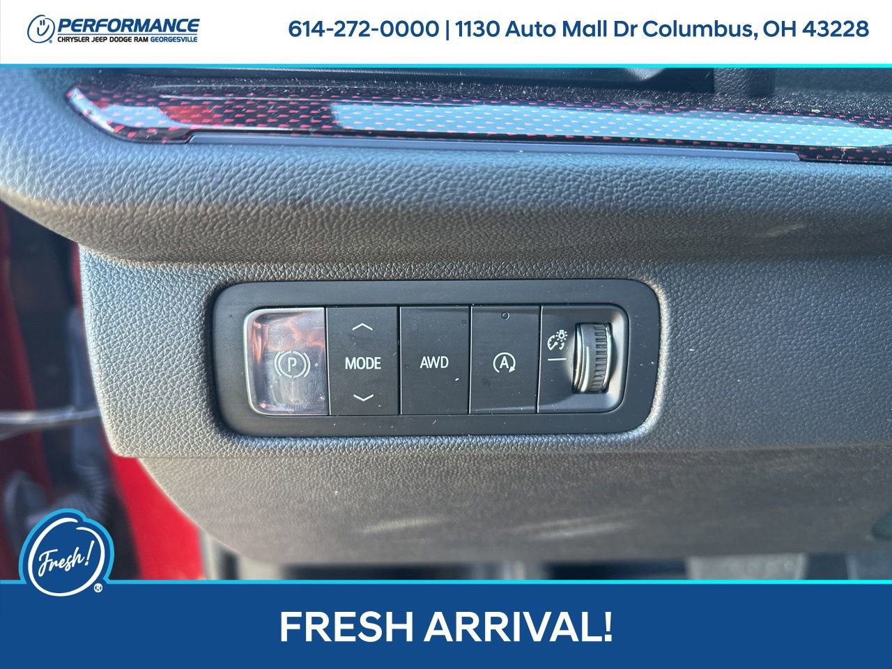 Used 2024 Chevrolet Traverse Z71 AWD/4WD image 16