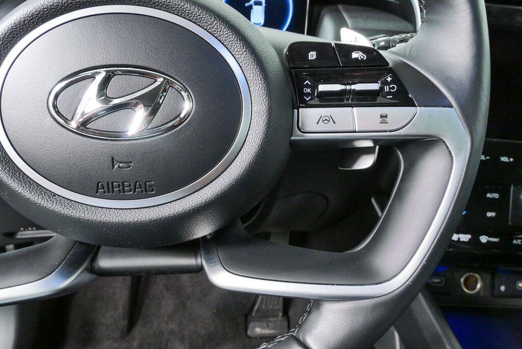 Used 2024 Hyundai Tucson Limited AWD/4WD image 10