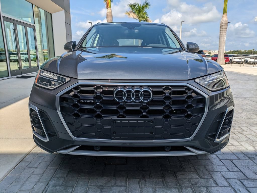 Used 2025 Audi Q5 e Premium Plus w/ Premium Plus Package AWD/4WD image 2