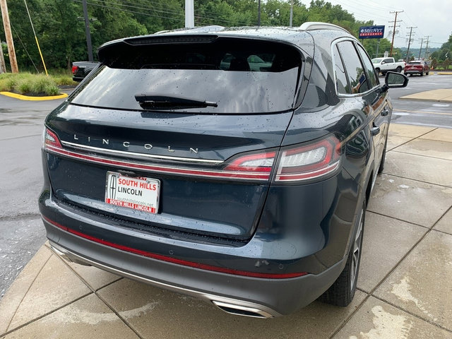 Used 2021 Lincoln Nautilus Reserve AWD/4WD image 7