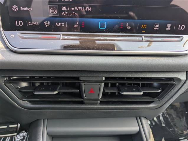 New 2026 Volkswagen Tiguan SE R-Line FWD image 19