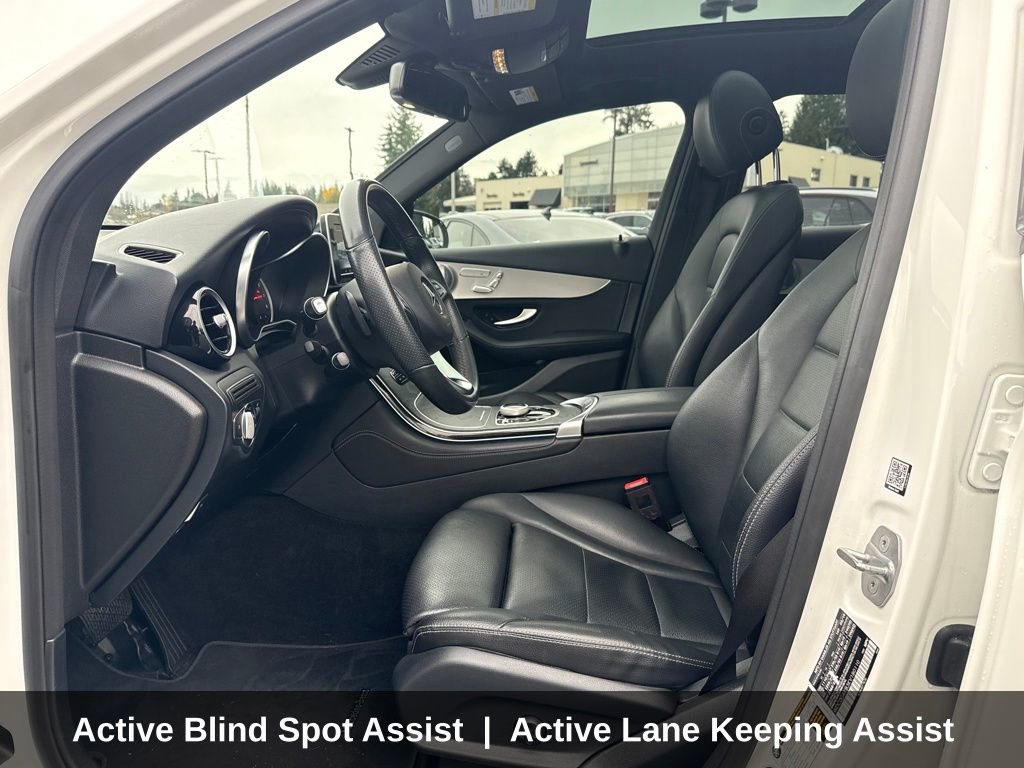 Used 2019 Mercedes-Benz GLC 300 4MATIC image 11