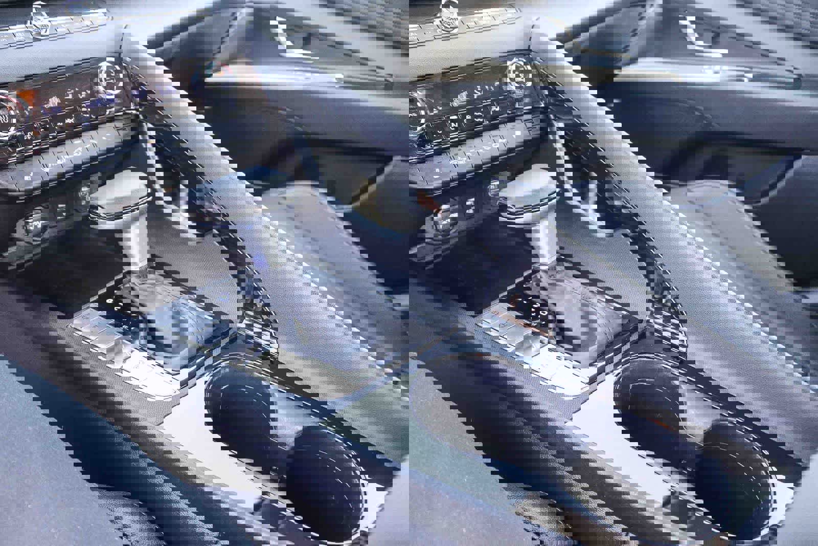 Certified 2023 Hyundai Elantra Limited w/ Cargo Package image 21