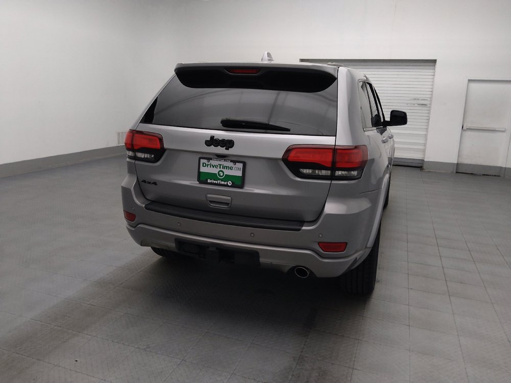 Used 2020 Jeep Grand Cherokee Altitude AWD/4WD image 7