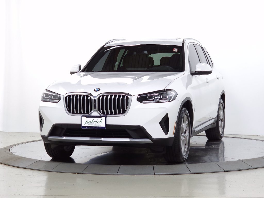 Used 2024 BMW X3 xDrive30i w/ Premium Package w/ZPA AWD/4WD image 4