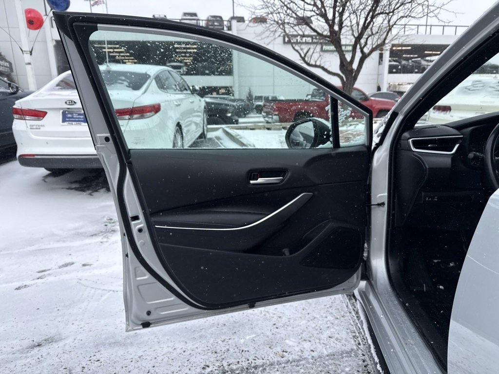 Used 2021 Toyota Corolla SE image 9