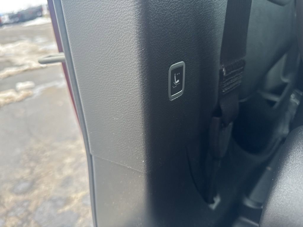 New 2026 Chrysler Pacifica Select FWD image 44