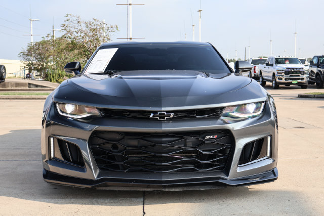Used 2018 Chevrolet Camaro ZL1 RWD image 2