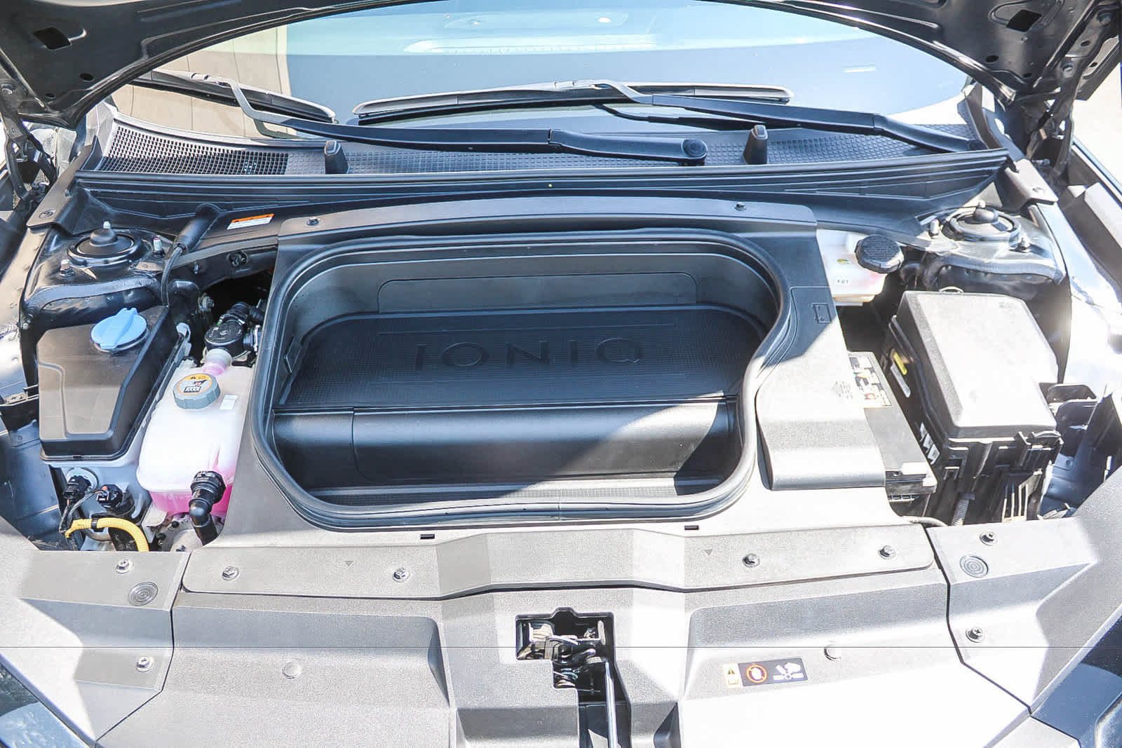 Certified 2023 Hyundai Ioniq 6 Limited RWD image 34