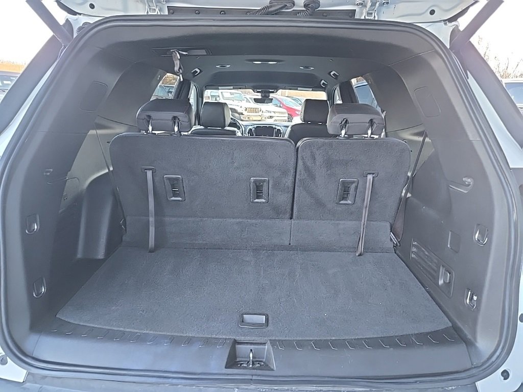 Used 2022 Chevrolet Traverse RS image 96