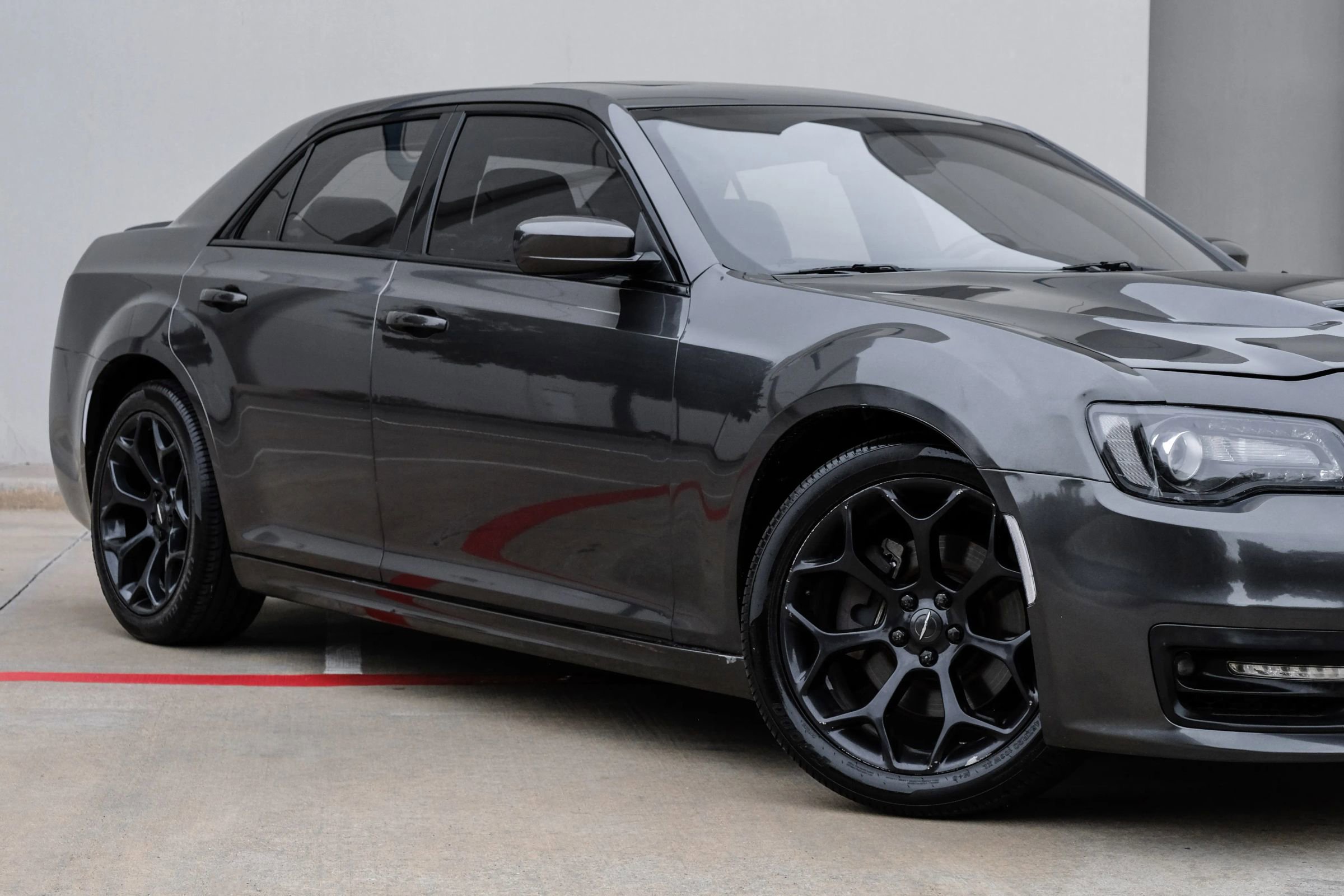 Used 2020 Chrysler 300 S RWD image 6
