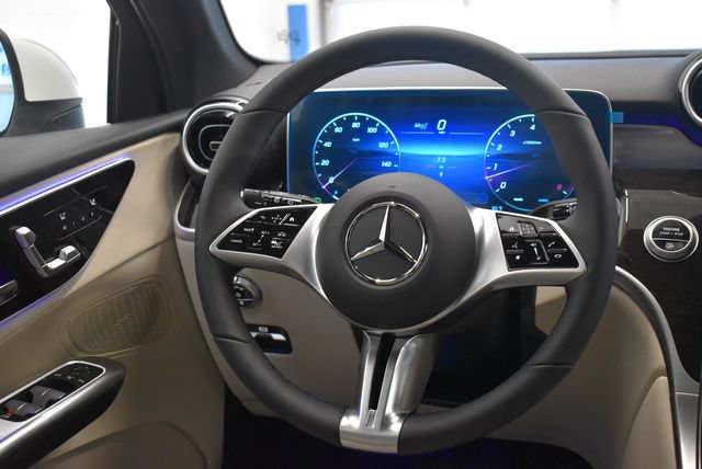 New 2026 Mercedes-Benz GLC 300 4MATIC image 24