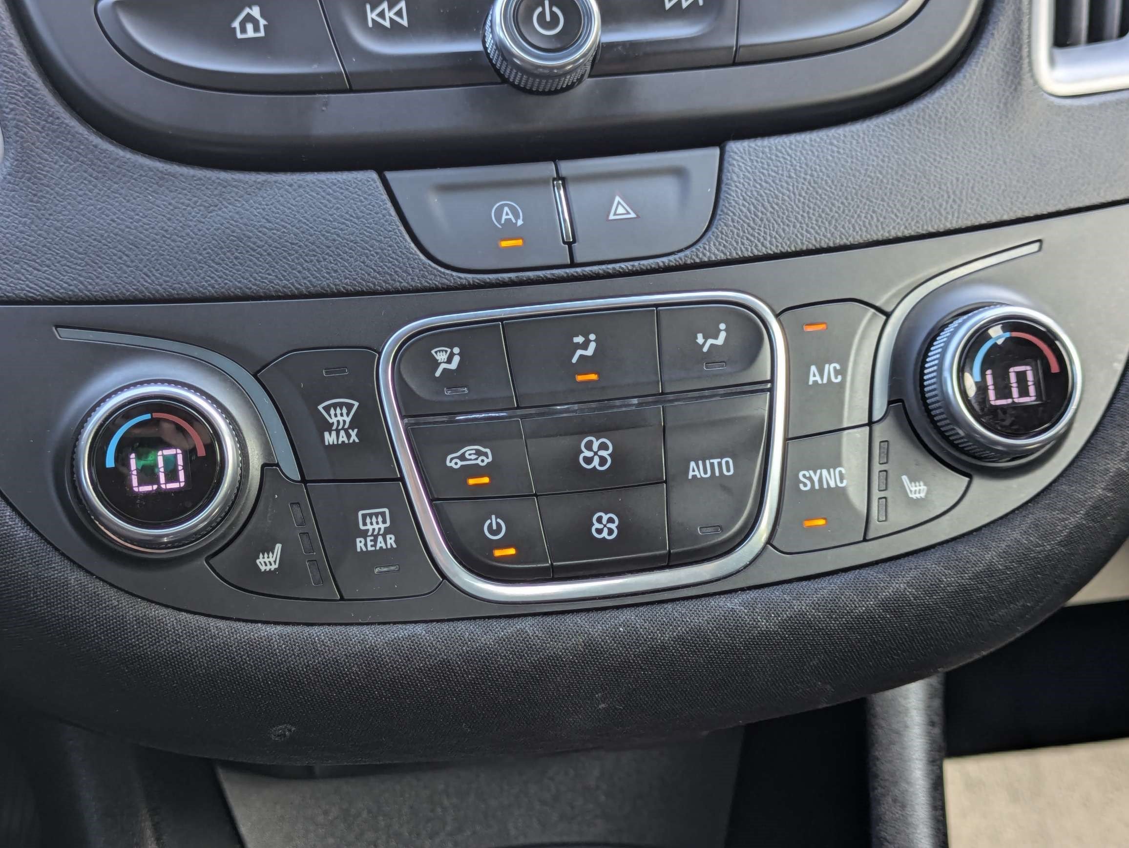 Used 2024 Chevrolet Malibu LT FWD image 30