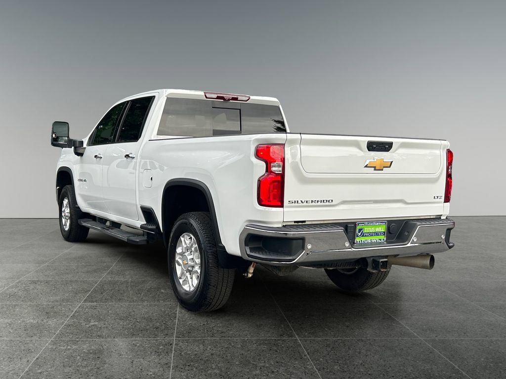 Used 2024 Chevrolet Silverado 2500 LTZ w/ LTZ Plus Package image 5
