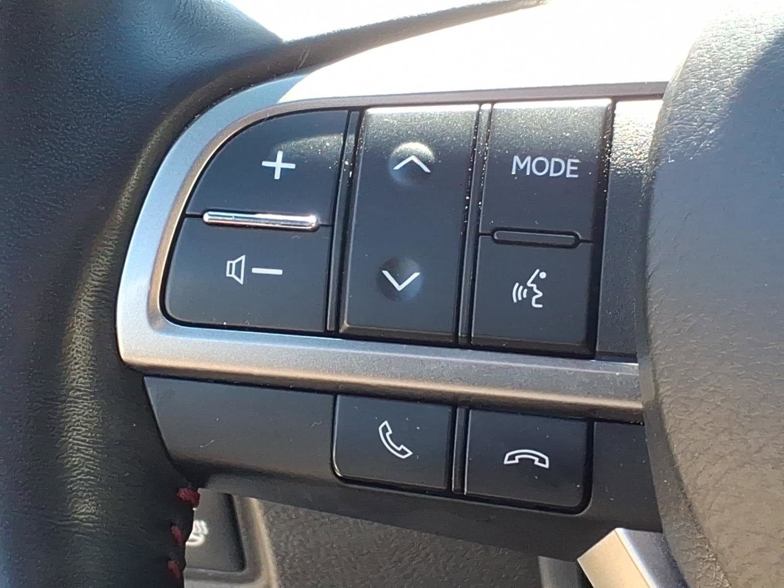 Used 2023 Lexus GX 460 Premium w/ Premium Package image 16