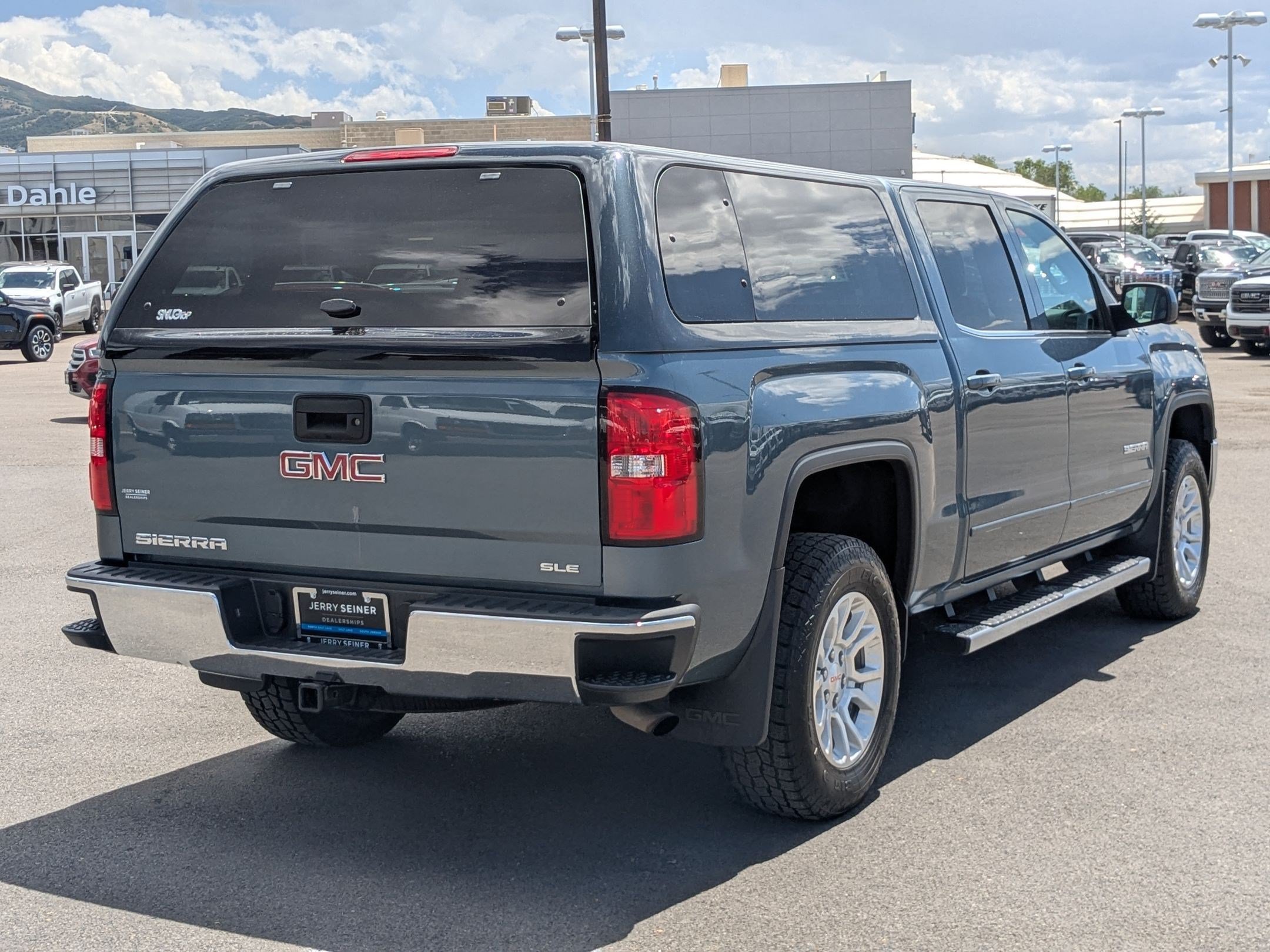 Used 2014 GMC Sierra 1500 SLE w/ Max Trailering Package AWD/4WD image 5