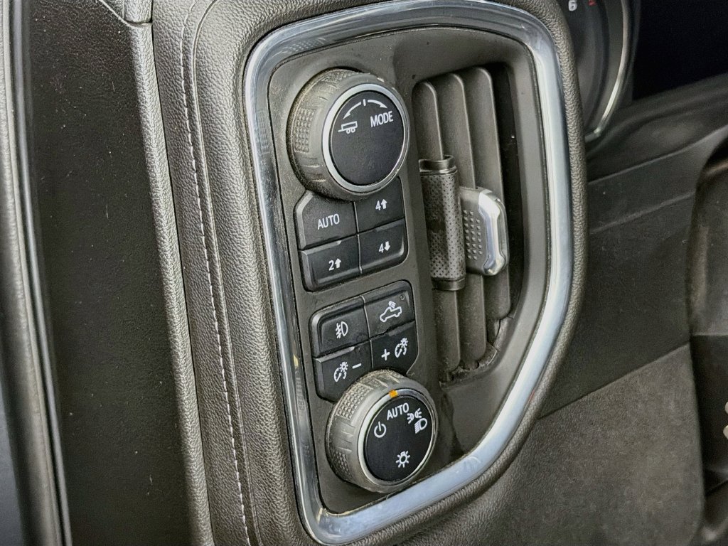 Used 2022 Chevrolet Silverado 1500 LT Trail Boss w/ Convenience Package II AWD/4WD image 10