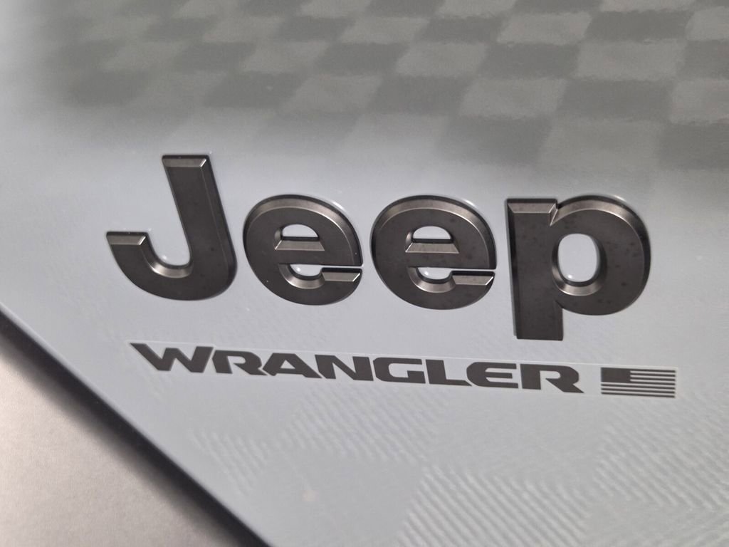 Used 2026 Jeep Wrangler Sport AWD/4WD image 23