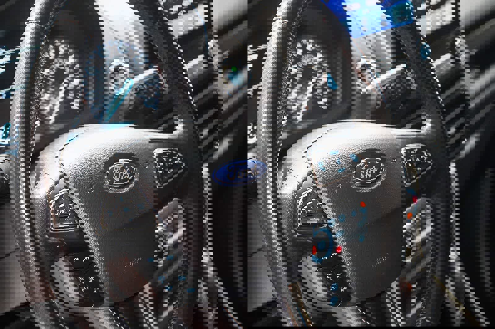 Used 2020 Ford EcoSport Titanium image 21