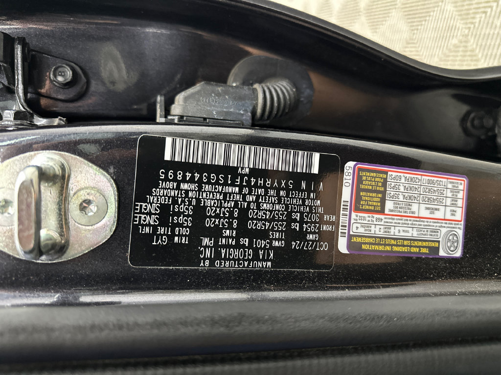 Used 2025 Kia Sorento EX FWD image 34