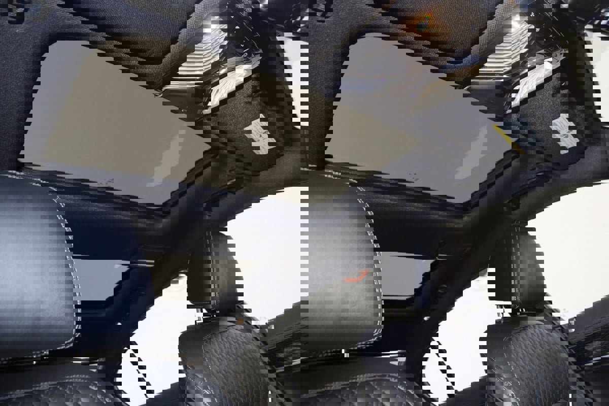 Used 2022 BMW 750i xDrive w/ M Sport Package image 11