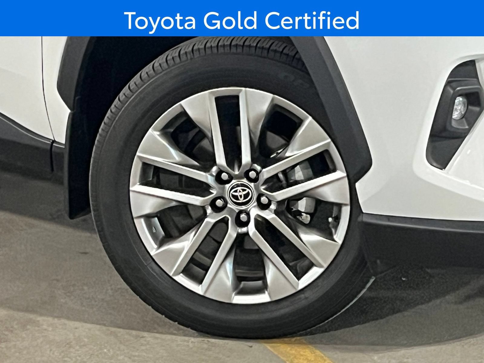 Used 2025 Toyota RAV4 XLE Premium AWD/4WD image 2