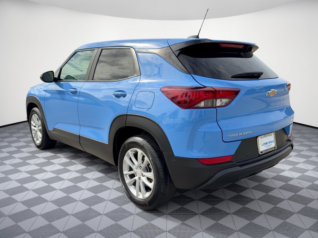 Certified 2024 Chevrolet TrailBlazer LS w/ LS Convenience Package FWD image 3
