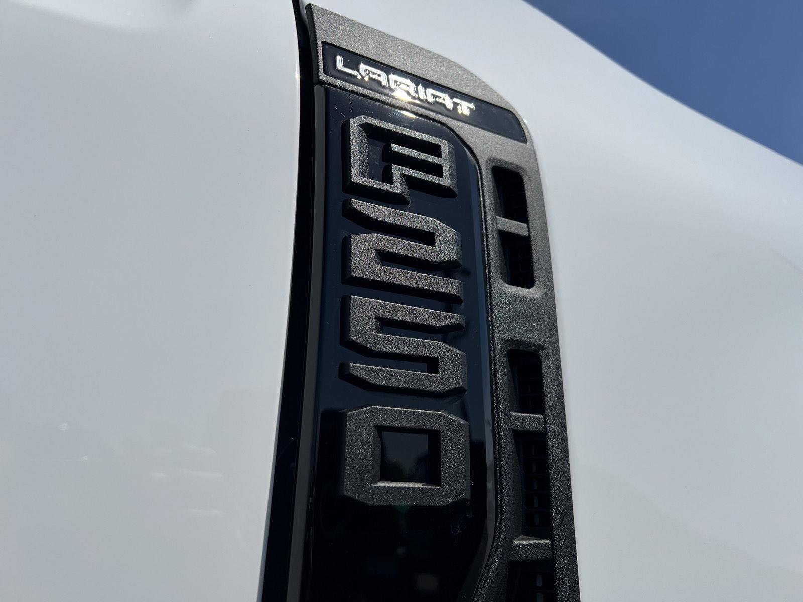 New 2025 Ford F250 Lariat w/ Lariat Ultimate Package image 4