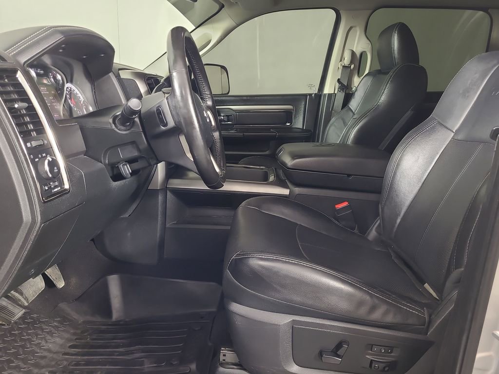 Used 2018 RAM 3500 Laramie w/ Sport Appearance Group AWD/4WD image 19