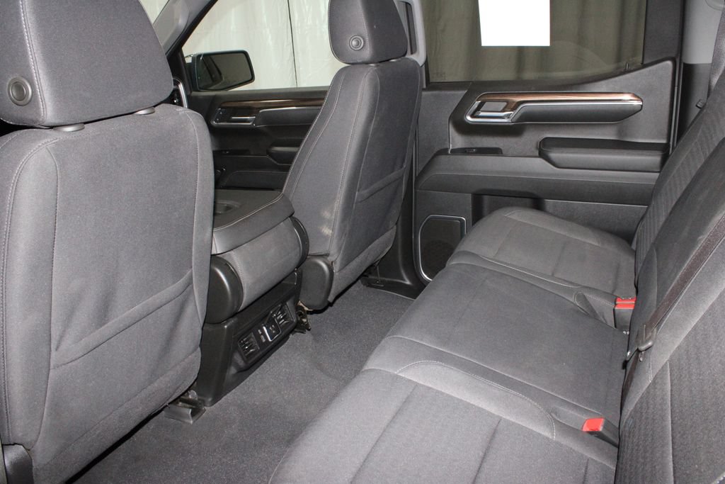 Used 2024 Chevrolet Silverado 1500 LT AWD/4WD image 20