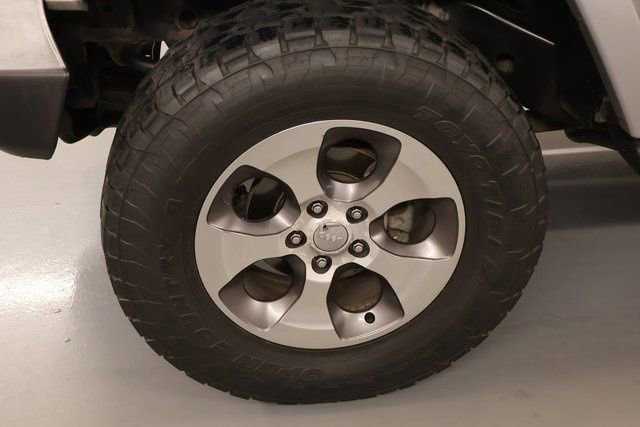 Used 2018 Jeep Wrangler Unlimited Sahara image 8