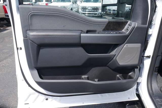 New 2026 Ford F550 4x4 Crew Cab image 13