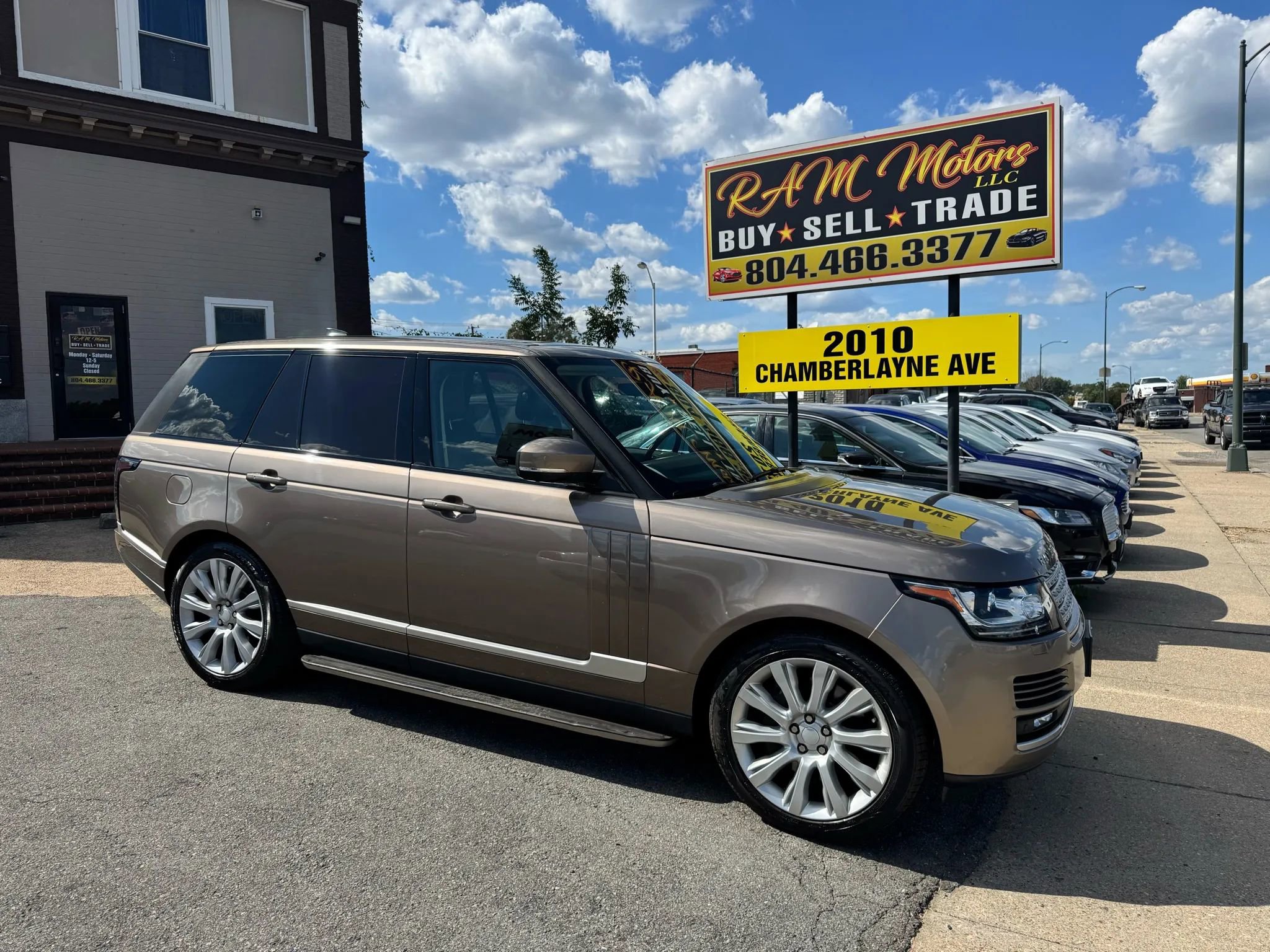 Used 2017 Land Rover Range Rover Supercharged image 2