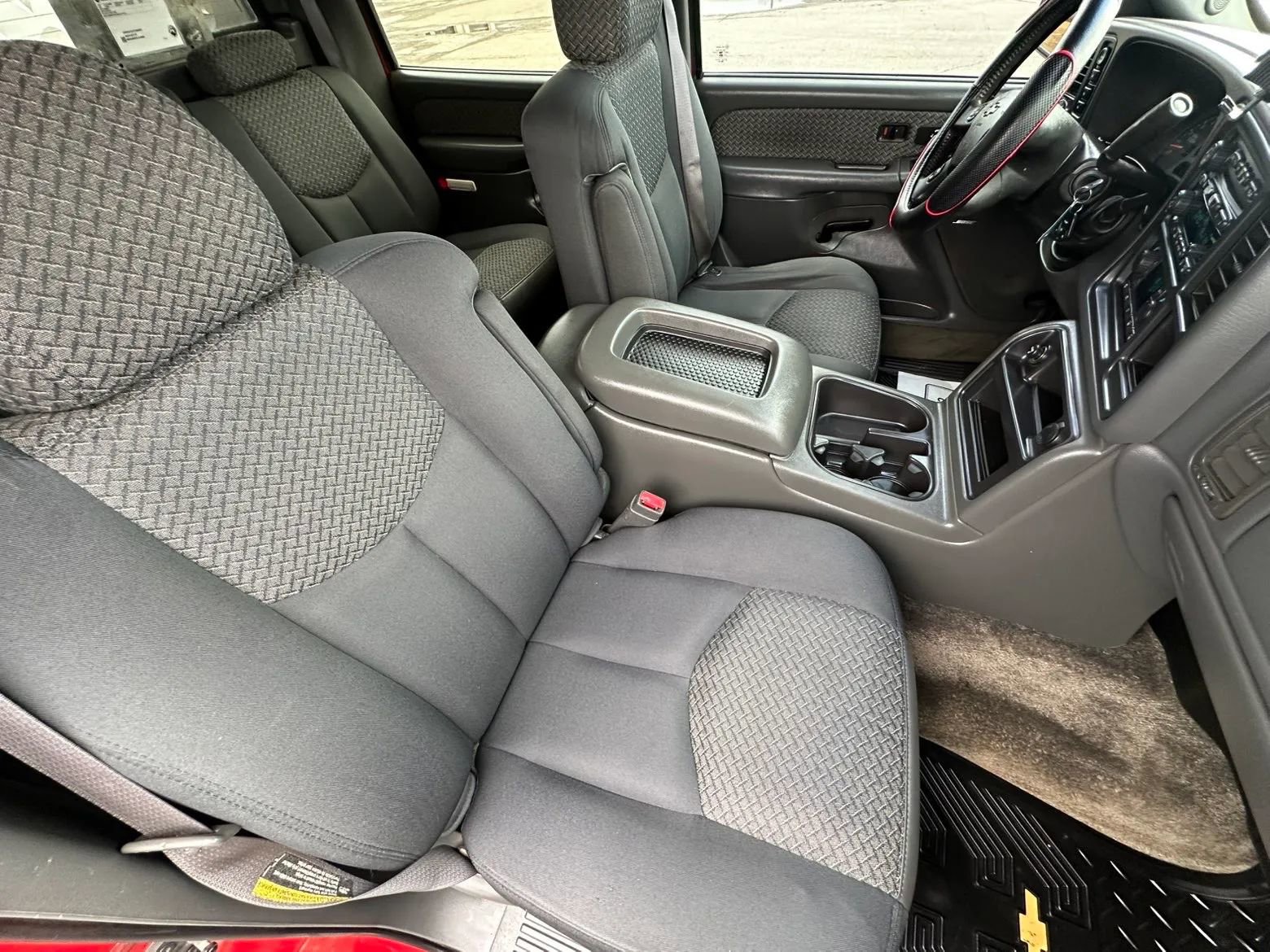 Used 2003 Chevrolet Avalanche 4x4 w/ Suspension Package, Off-Road image 20