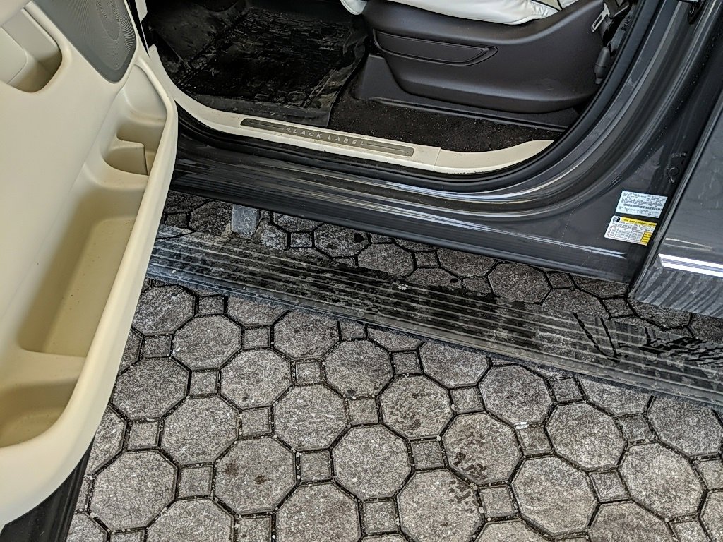 Certified 2022 Lincoln Navigator L Black Label image 11