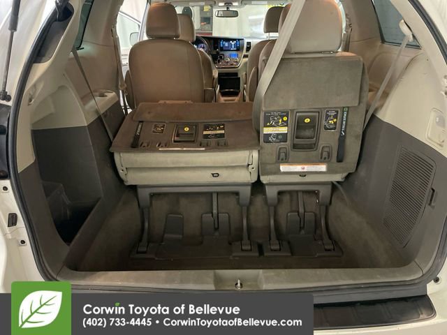 Used 2015 Toyota Sienna XLE image 16