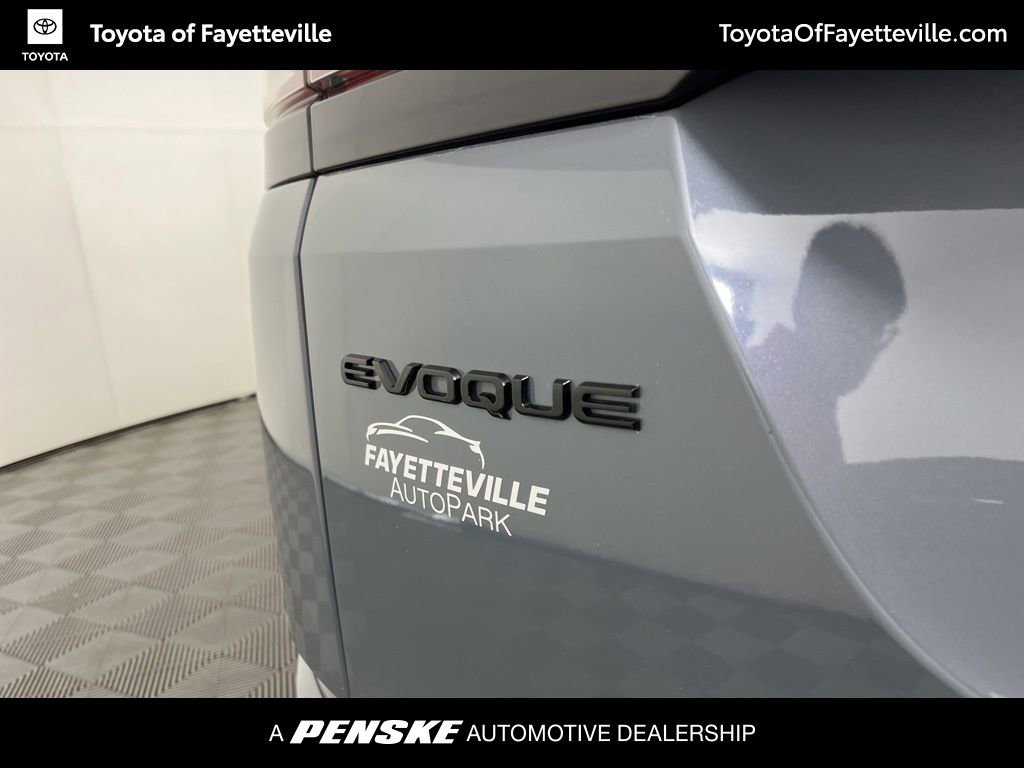 Used 2021 Land Rover Range Rover Evoque SE image 4