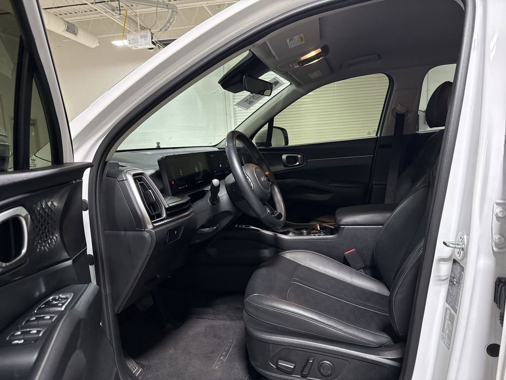 Used 2024 Kia Sorento S FWD image 20